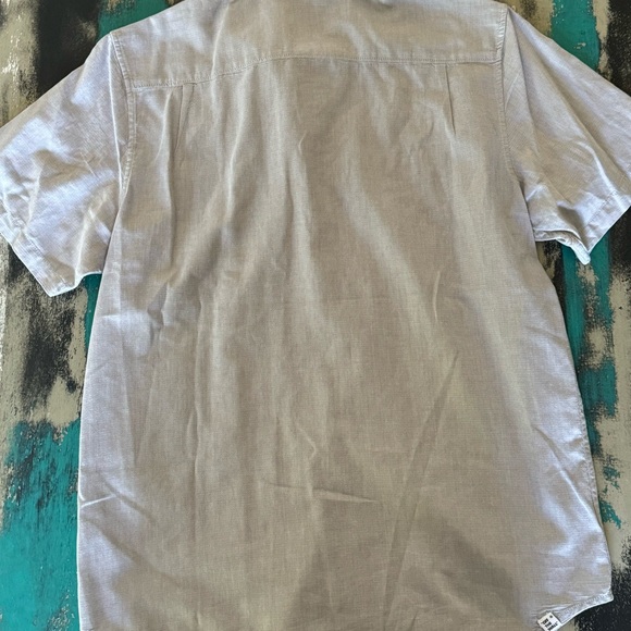 Vans button down shirt, like new - Picture 3 of 4